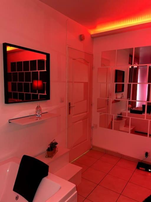 Apartmán Jeu De Regards - Jacuzzi/Balneo Courcouronnes Exteriér fotografie