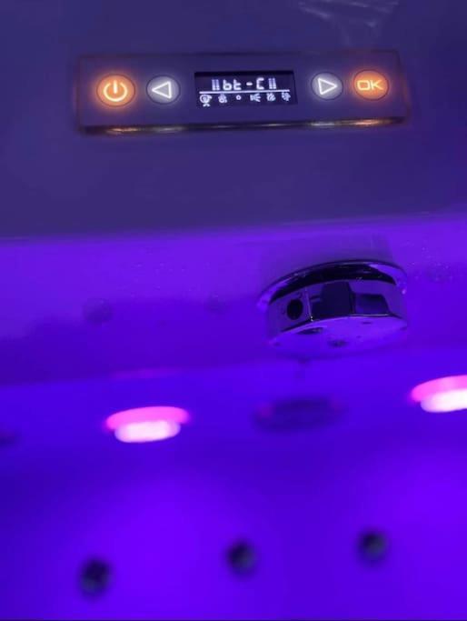 Apartmán Jeu De Regards - Jacuzzi/Balneo Courcouronnes Exteriér fotografie
